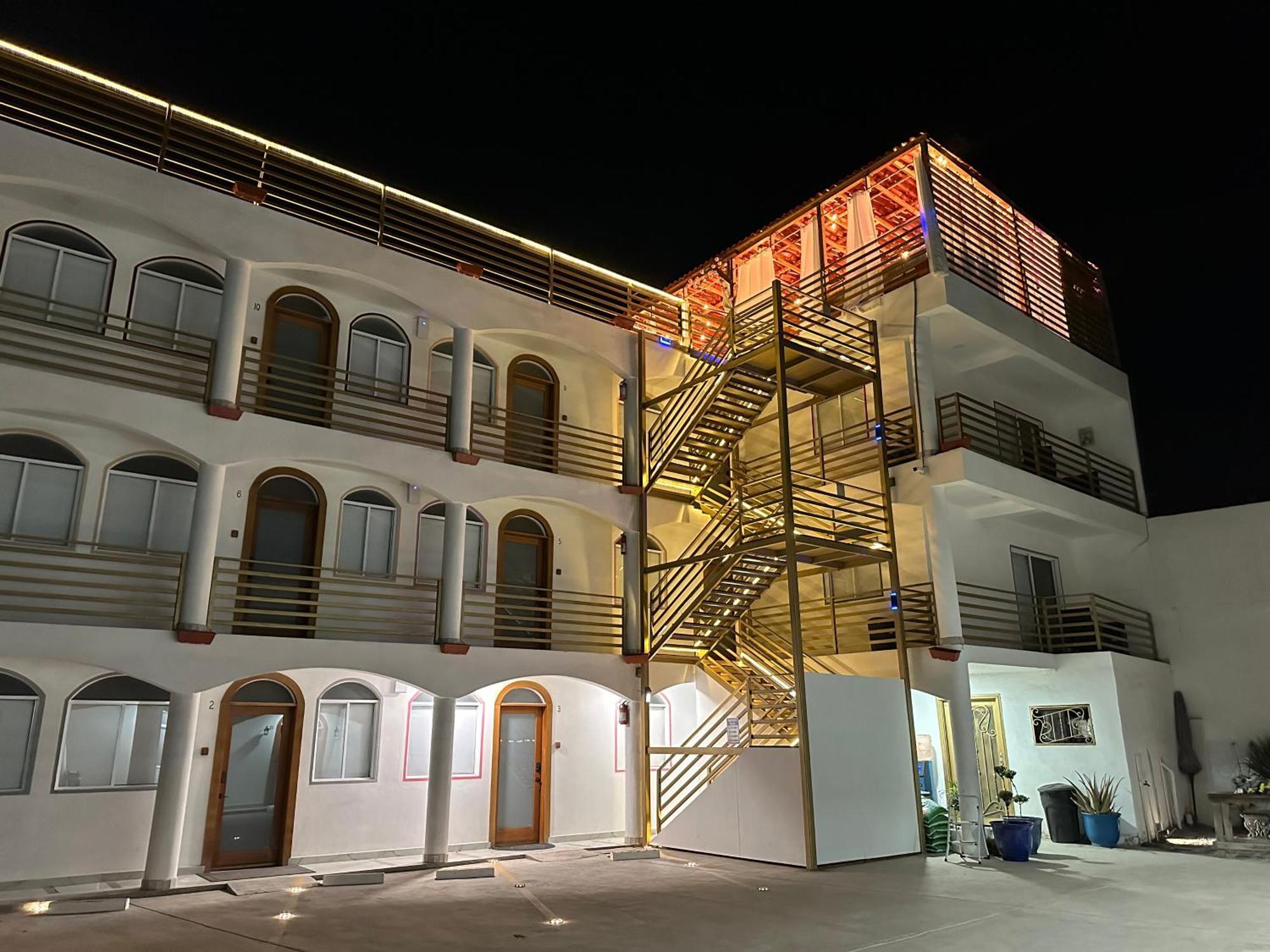 Las Mariposas Mini Suites Rosarito Exterior foto